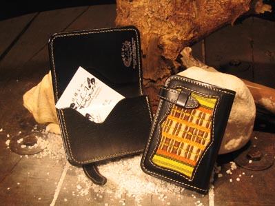 琉球レザー（財布と名刺入れのセット）