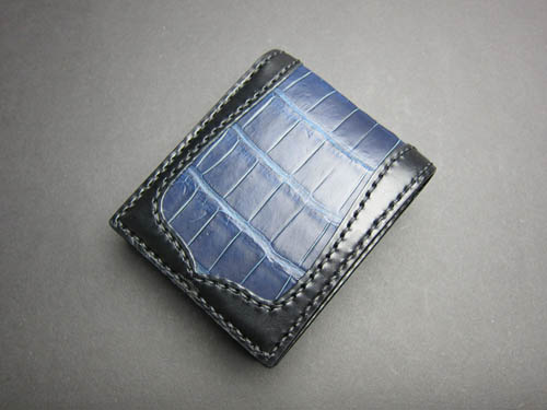 琉球レザーL.L.A 藍染めクロコ二つ折り財布